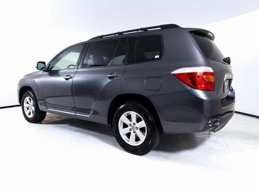 2010 Toyota Highlander SE