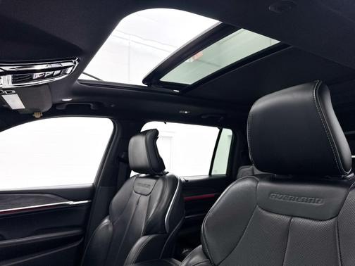 Bright White Clearcoat 2021 Jeep Grand Cherokee L Overland