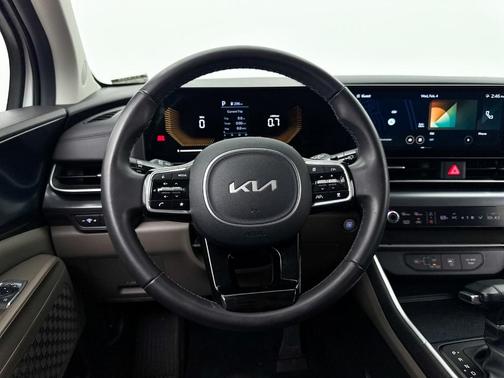 2025 Kia Carnival LXS