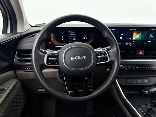 2025 Kia Carnival LXS