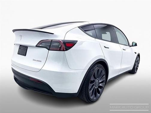 2024 Tesla Model Y Performance