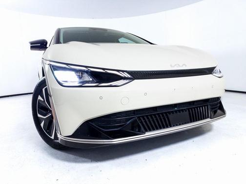 2022 Kia EV6 Wind