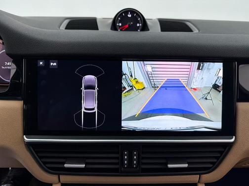 White 2019 Porsche Cayenne S