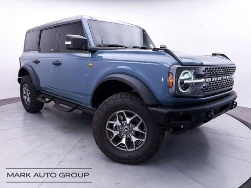 Azure Gray Metallic 2024 Ford Bronco Badlands