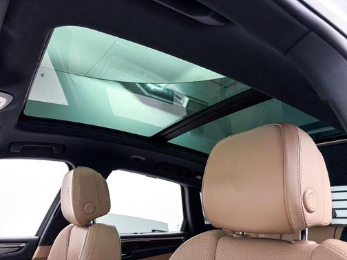 2023 Porsche Macan S