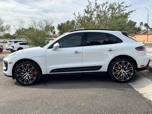 2023 Porsche Macan S