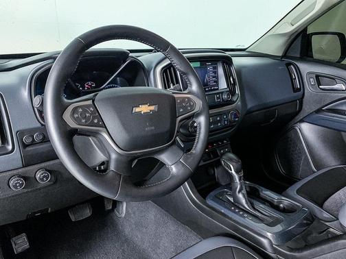 Photo 4 of 47 of 2022 Chevrolet Colorado Z71