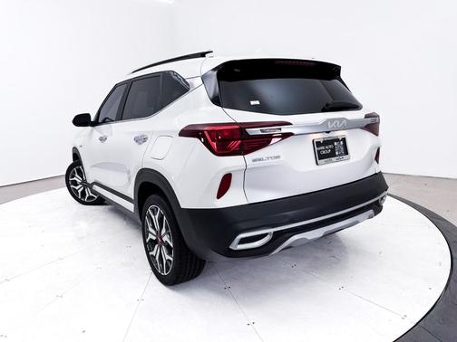 2022 Kia Seltos SX