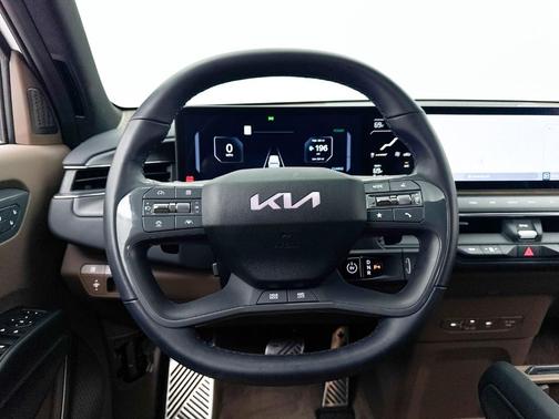 Snow White Pearl 2024 Kia EV9 GT-Line
