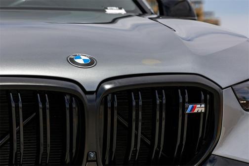 2024 BMW X5 M60i