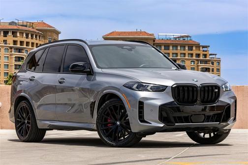 2024 BMW X5 M60i