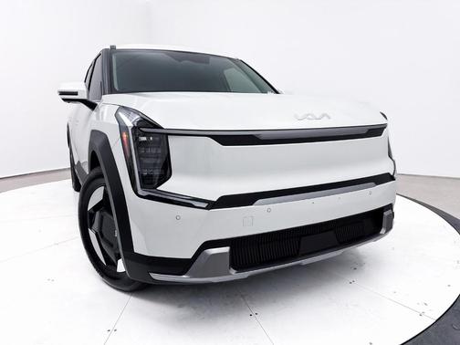 2024 Kia EV9 Light Long Range
