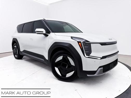 2024 Kia EV9 Light Long Range