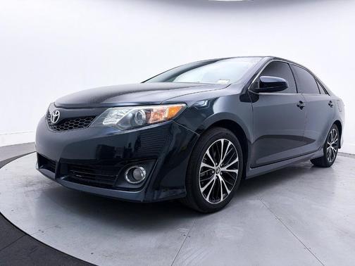 2014 Toyota Camry SE