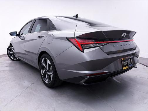 2022 Hyundai ELANTRA HEV Limited