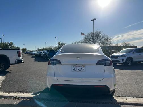 2023 Tesla Model Y Long Range