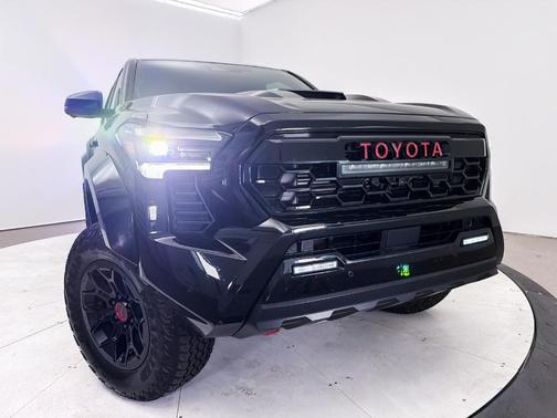 2025 Toyota Tacoma Hybrid TRD PRO