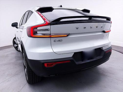 2023 Volvo C40 Recharge Pure Electric Twin Ultimate