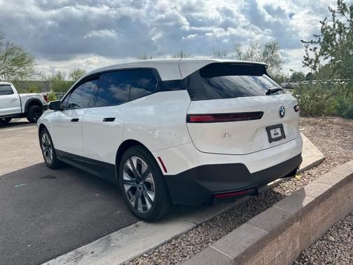 2024 BMW iX xDrive50