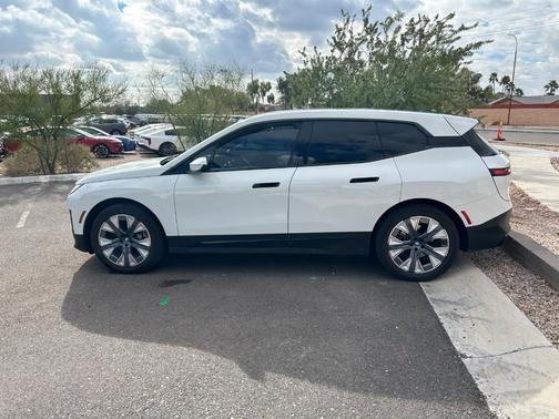 2024 BMW iX xDrive50