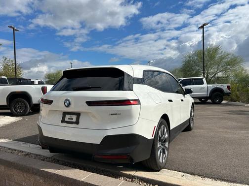 2024 BMW iX xDrive50