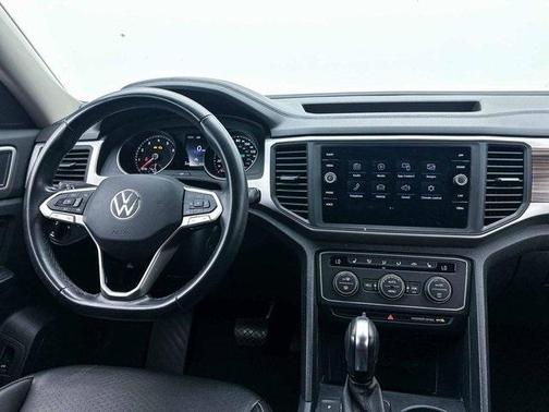 2021 Volkswagen Atlas 3.6L SE w/Technology