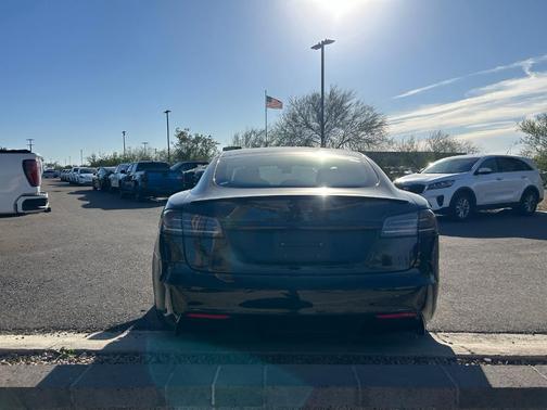 2022 Tesla Model S Plaid