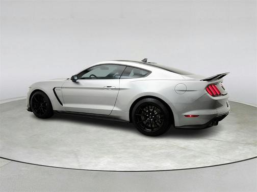 2020 Ford Shelby GT350 Base