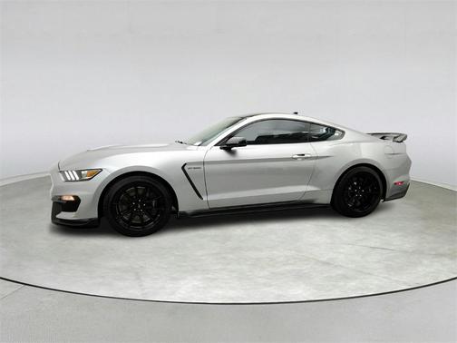 2020 Ford Shelby GT350 Base