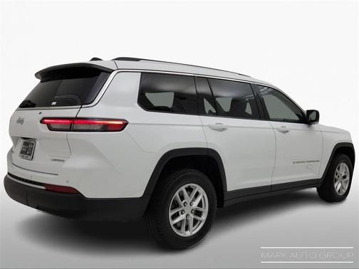 2022 Jeep Grand Cherokee L Laredo