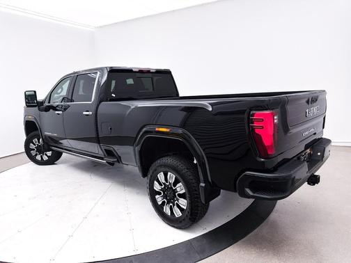 Onyx Black 2024 GMC Sierra 2500 Denali