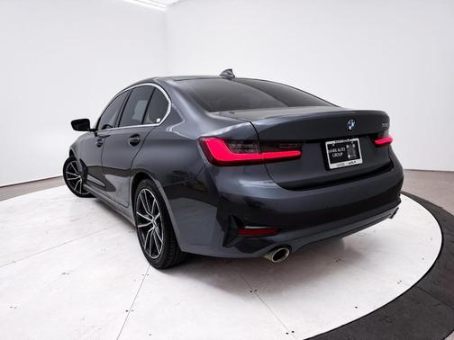 2021 BMW 330 i