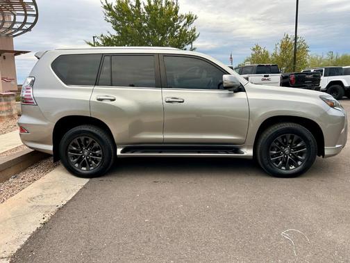 2022 Lexus GX 460 Base