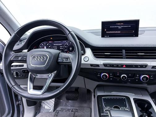 Florett Silver Metallic 2019 Audi Q7 45 Premium Plus
