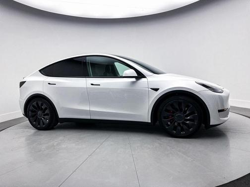 2020 Tesla Model Y Performance