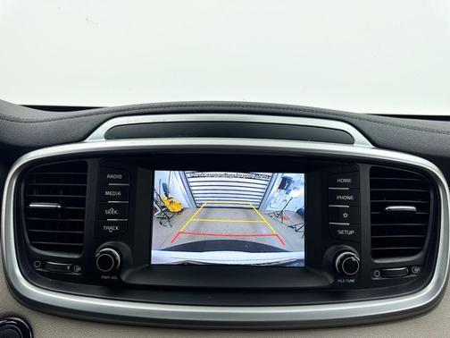 Snow White Pearl 2020 Kia Sorento EX