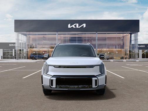 Glacial White Pearl 2026 Kia EV9 GT-Line