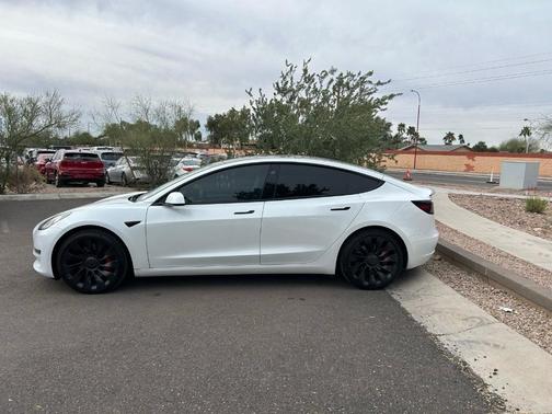 2023 Tesla Model 3 Performance