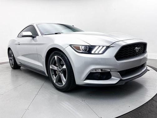 2016 Ford Mustang V6