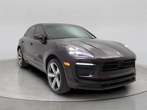 2023 Porsche Macan Base