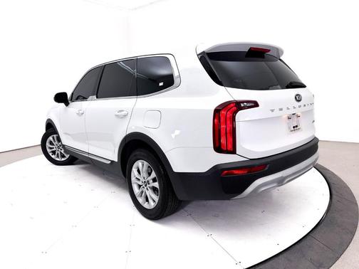 Snow White Pearl 2021 Kia Telluride LX