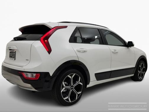 2024 Kia Niro EX Touring