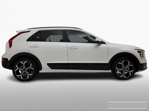 2024 Kia Niro EX Touring
