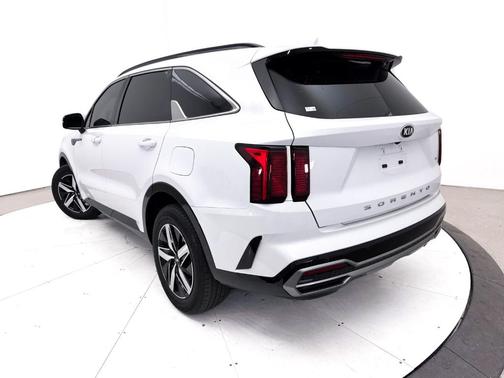 Glacial White Pearl 2021 Kia Sorento S