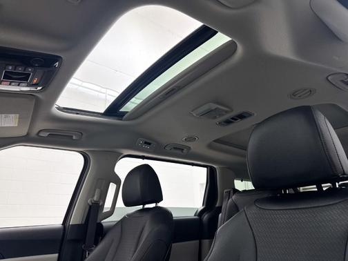 Flare Red 2023 Kia Carnival SX Prestige