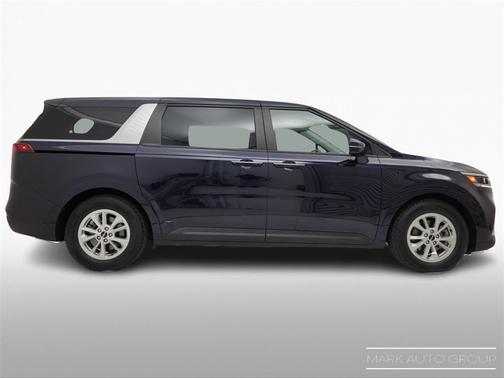 2022 Kia Carnival LXS