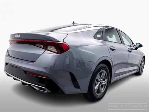 2022 Kia K5 LXS