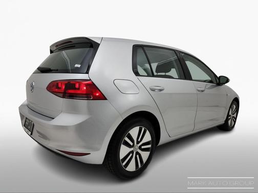 2016 Volkswagen e-Golf SE