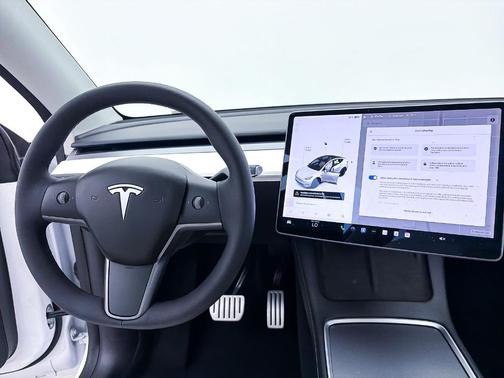 White 2022 Tesla Model Y Performance