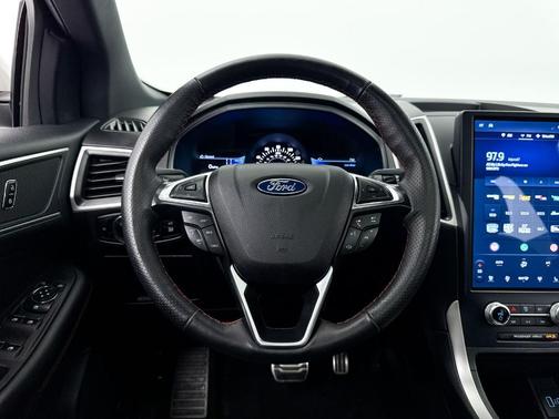 Star White 2023 Ford Edge ST Line